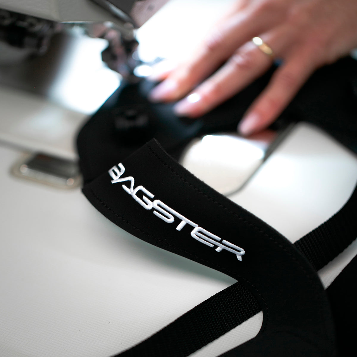 EASY ROAD UNIVERSAL MOUNTING STRAP